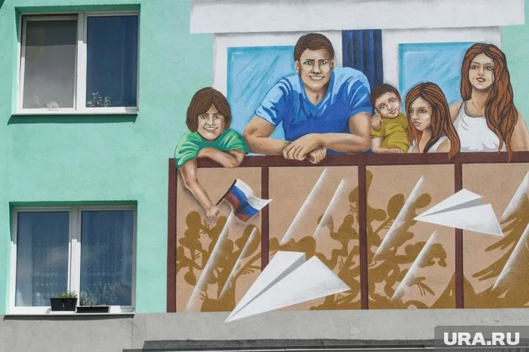 В ЯНАО в средний класс вошла половина, а в ХМАО четверть всех семей округа