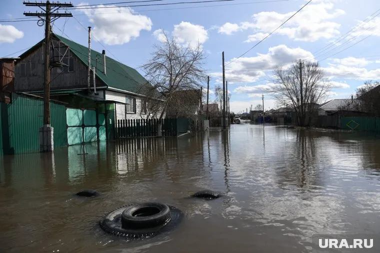 В Кургане вода затопила свыше пяти тысяч домов