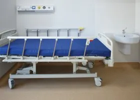 Пилота рухнувшего под Первоуральском вертолета выписали из больницы