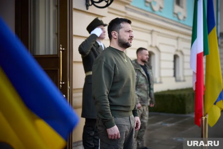 По пути на инаугурацию Владимир Зеленский посетил Кабо-Верде