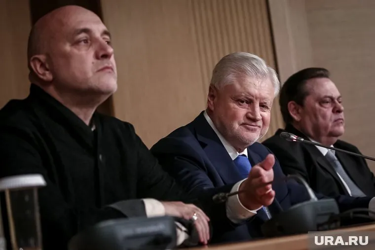Сергей Миронов опроверг заявления СМИ, что Захар Прилепин не хочет в Госдуму