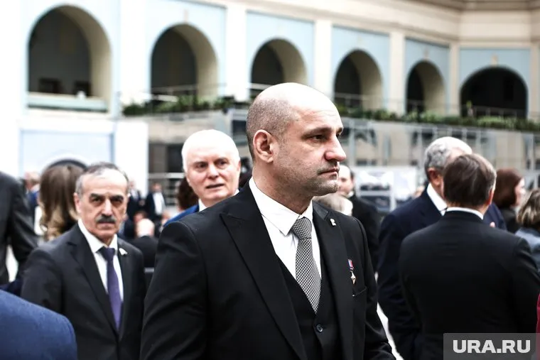 Артем Жога продолжает знакомиться с Уралом