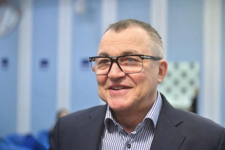 Скандал вокруг расстегнутой ширинки Диброва набирает обороты: что происходит