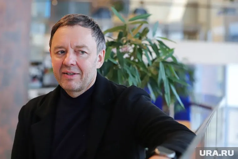 Сейчас Сергей Нетиевский занимается продюсированием детских елок