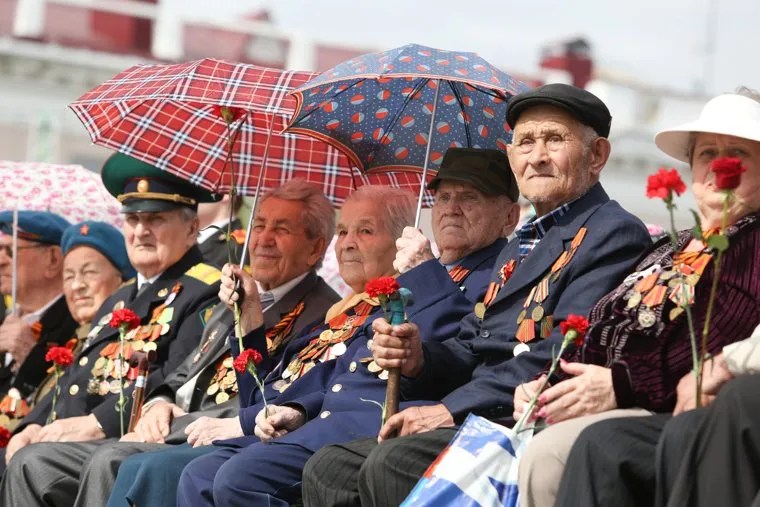 Военный парад посвященный Дню Победы. Курган