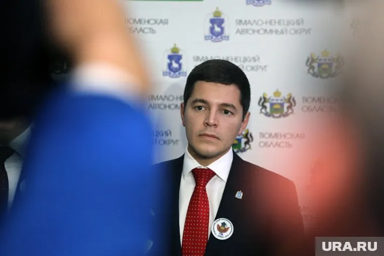 Реорганизацию пресс-службы правительства ЯНАО начал глава региона Дмитрий Артюхов