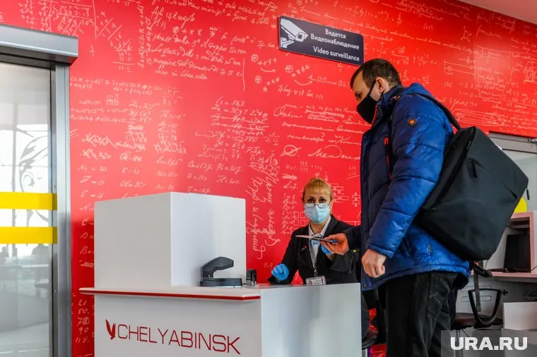 Из-за снега произошла задержка рейсов (фото из архива)