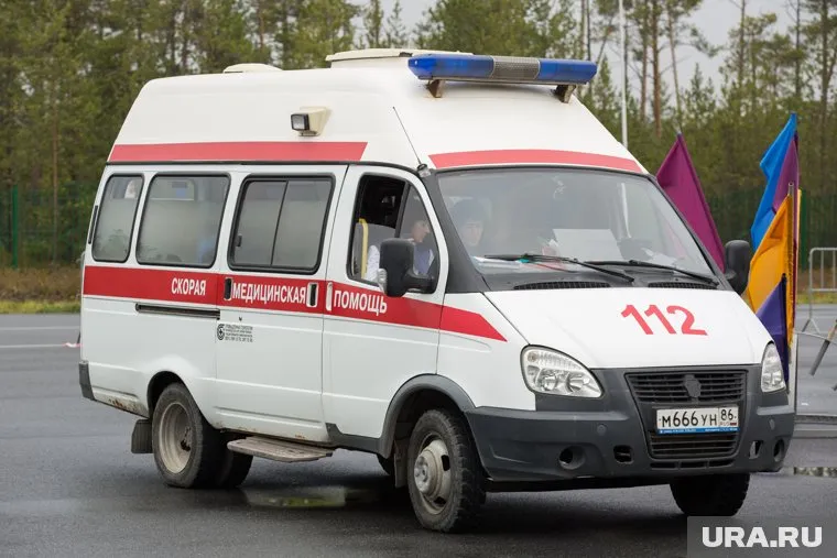 Шоферы машин скорой помощи вынуждены искать любые способы получить заработанные деньги