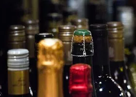 Полиция накрыла в Екатеринбурге склады с нелегальным алкоголем