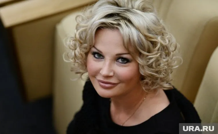 Ранее в отношении Максаковой был избран заочный арест в качестве меры пресечения