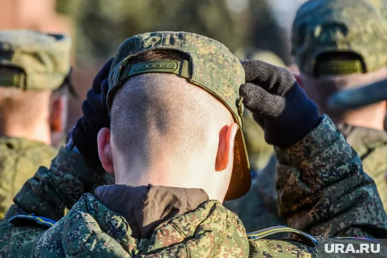 Новые военнослужащие в первую очередь заменят тех, кто отправился домой в связи с окончанием срока срочной службы