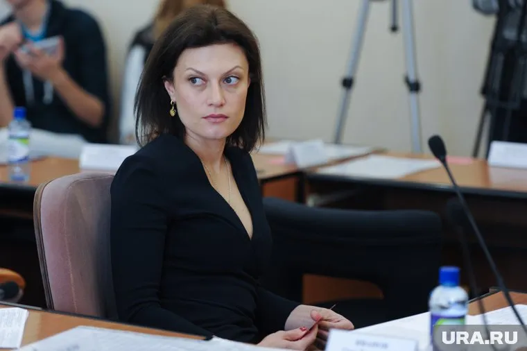 Марина Карелина - одна из самых красивых представительниц челябинской гордумы