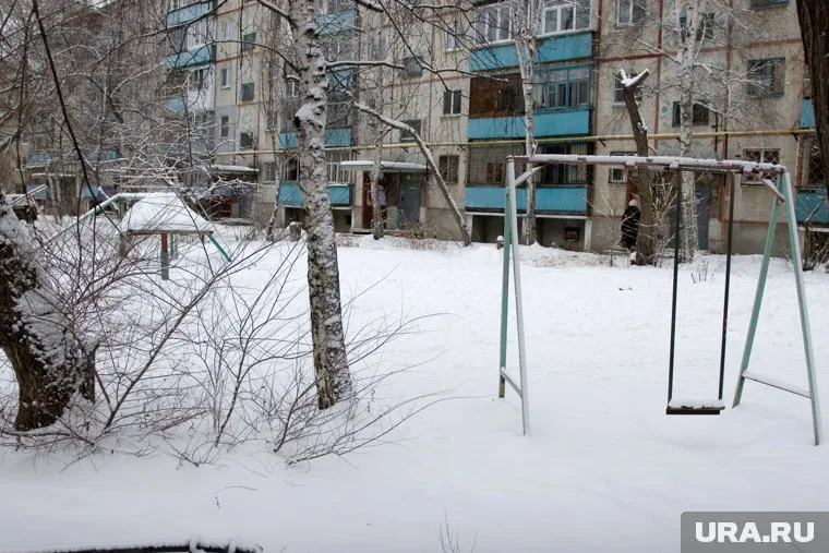 Пермяки поймали подрядчика на экономии стройматериалов при ремонте двора