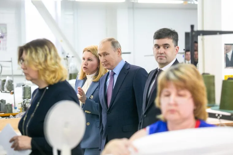 Владимир Путин на заводе "Полет". Иваново