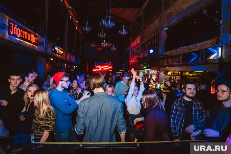 В ХМАО клубы продолжат работать в новогоднюю ночь