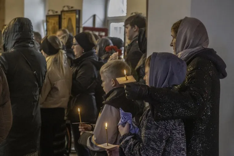 Прощание с погибшим школьником. Пермь