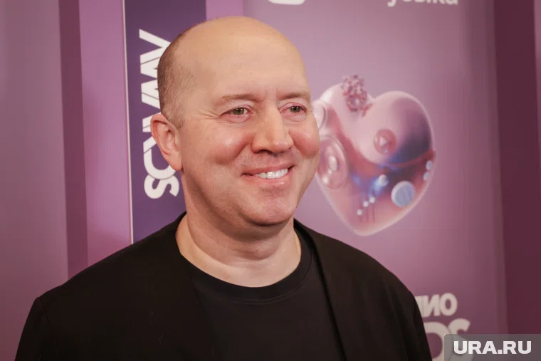 Бурунов с детства мечтал освоить профессию летчика