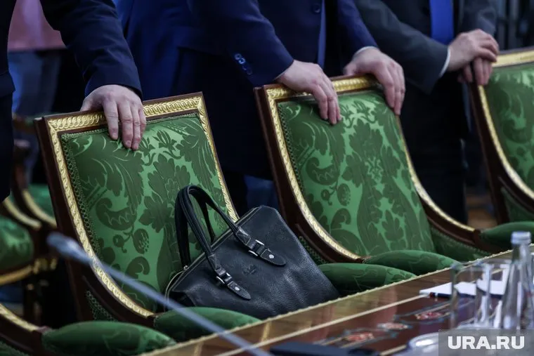 Мэров собрали на загородной базе правительства