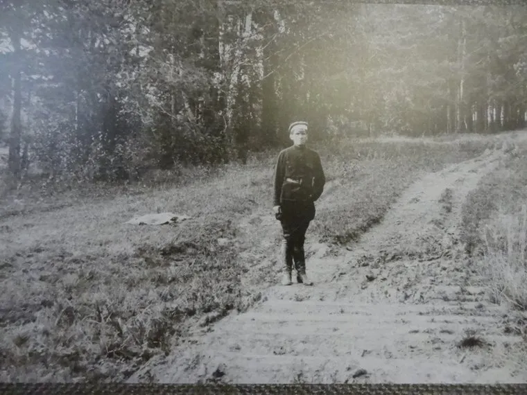 Зал Романовых в краеведческом музее и Поросенков Лог, мостик из шпал, ермаков петр, старая коптяковская дорога