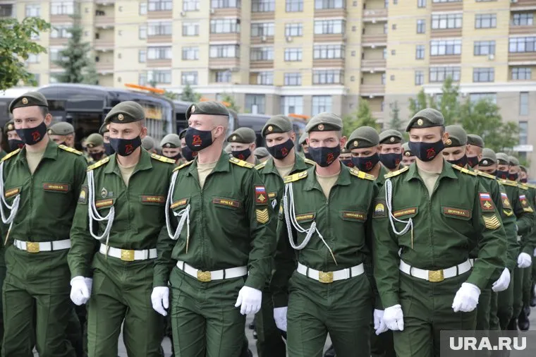 Студент пятого курса и будущий офицер решил заработать на продаже наркотиков (архивное фото)