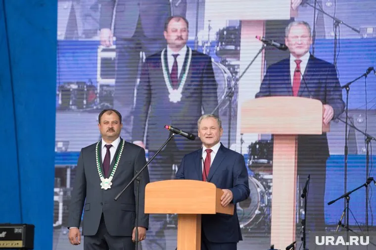 Алексей Кокорин поздравил курганцев с праздником и удалился