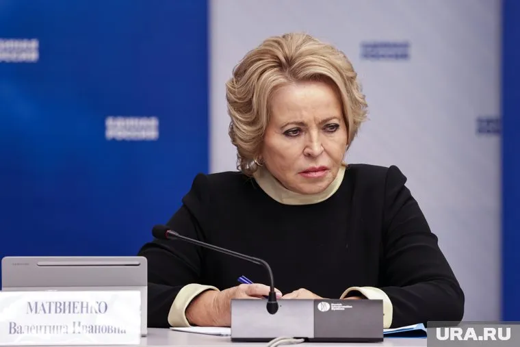 Матвиенко призвала Хуснуллина подать пример другим