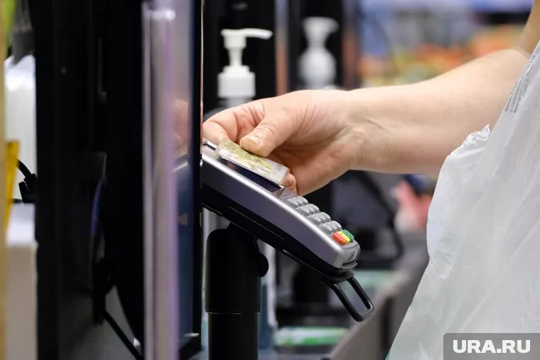 Во многих странах перестали работать банковские карты системы UnionPay