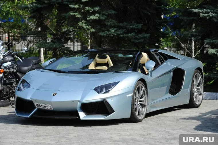 Власти уверяют, что изменения коснутся в основном владельцев дорогих авто