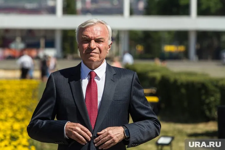 Виктор Рашников попал под санкции вместе с комбинатом