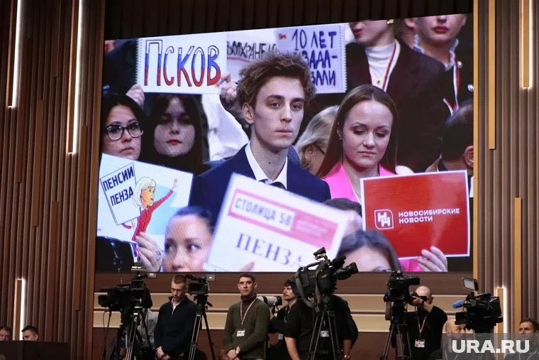 Влад Бумага считается одним из самых популярных видеоблогеров русскоязычного интернета