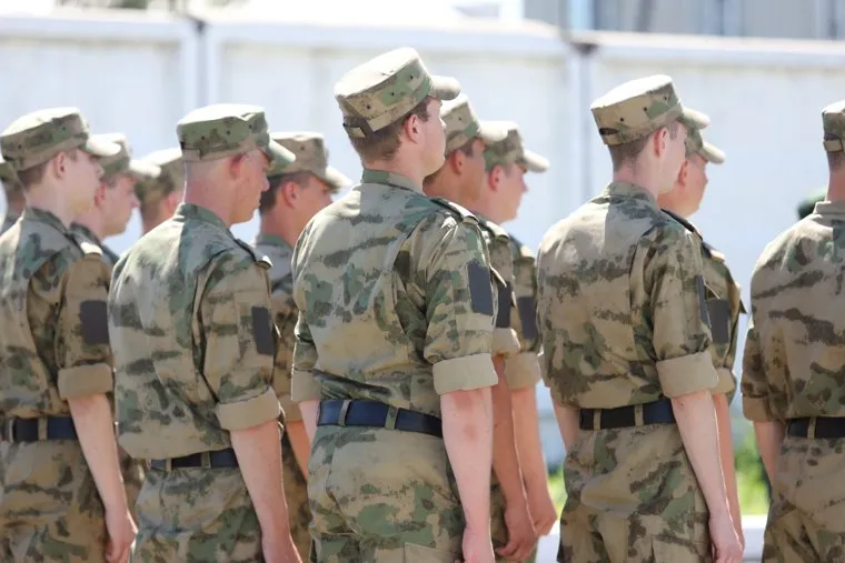 Отправление новобранцев в элитные войска. Курган