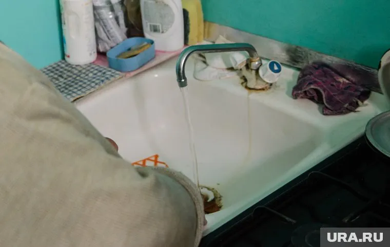 УК не может пока решить вопрос с отсутствием холодной воды в доме (архивное фото)