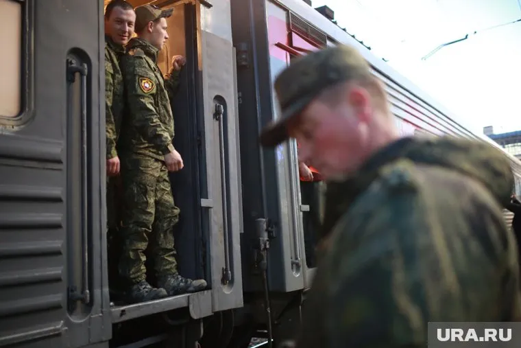 Для военнослужащих собрали посылки с полезными вещами и продуктами в Ревде (фото из архива)