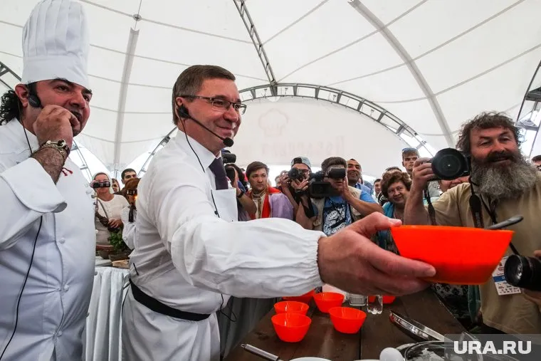 Уху, приготовленную по рецепту губернатора Якушева, было решено назвать «тобольской»