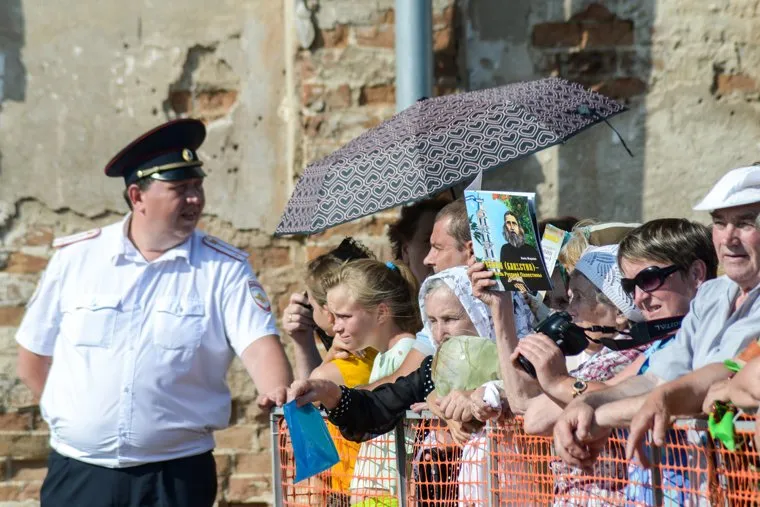 Визит Патриарха Кирилла  в село Батурино на родину Антонина Капустина, верующие, православие