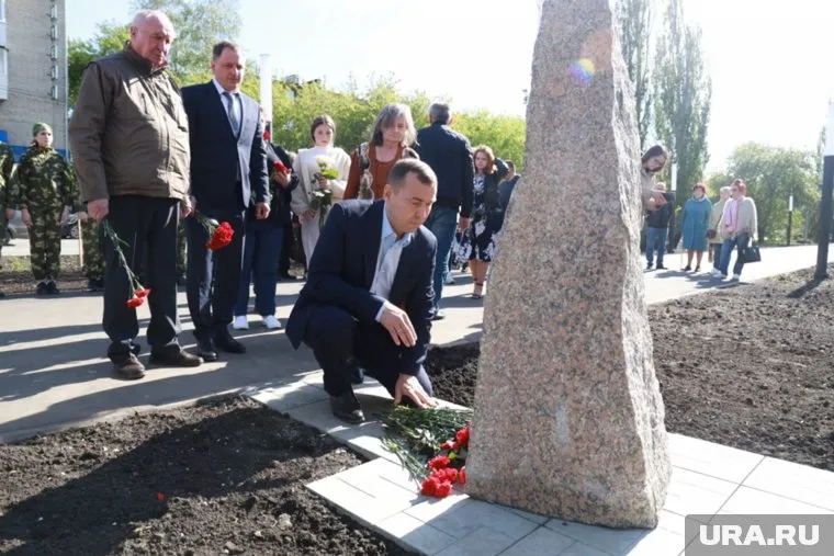 В Курганской области открыли аллею памяти шадринцев, погибших в ходе спецоперации