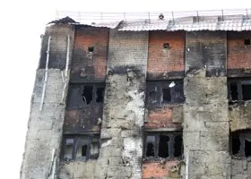Банки бегают от тюменских погорельцев