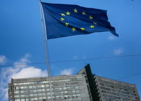 SC: Европа подложила финансовую и политическую бомбу под свой фундамент