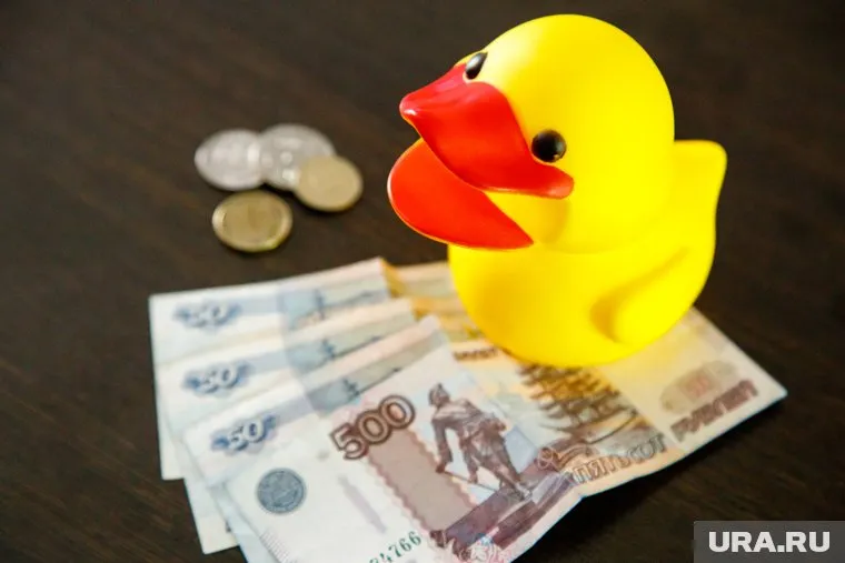 С начала года за границу выведено порядка 8 млрд долларов