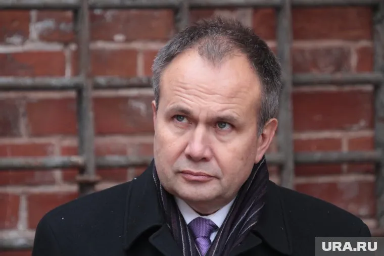 Олег Чиркунов является владельцем пермской продуктовой сети магазинов «Семья»