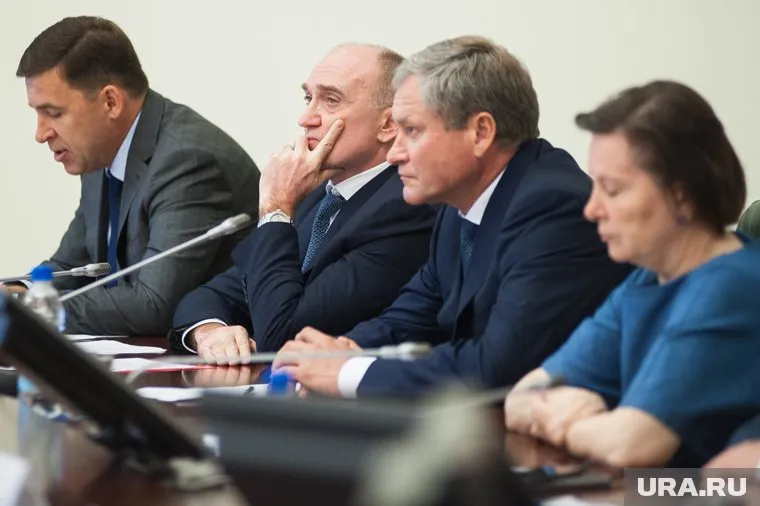 Новички рейтинга, врио губернатора Тюменской области Александр Моор, врио и глава ЯНАО Дмитрий Артюхов, заняли 38-е и 52-е места соответственно