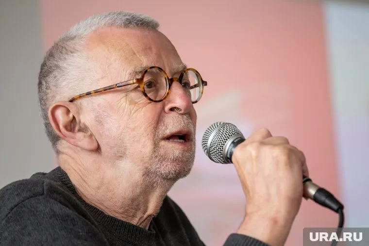 Поэт Лев Рубинштейн в крайне тяжелом состоянии