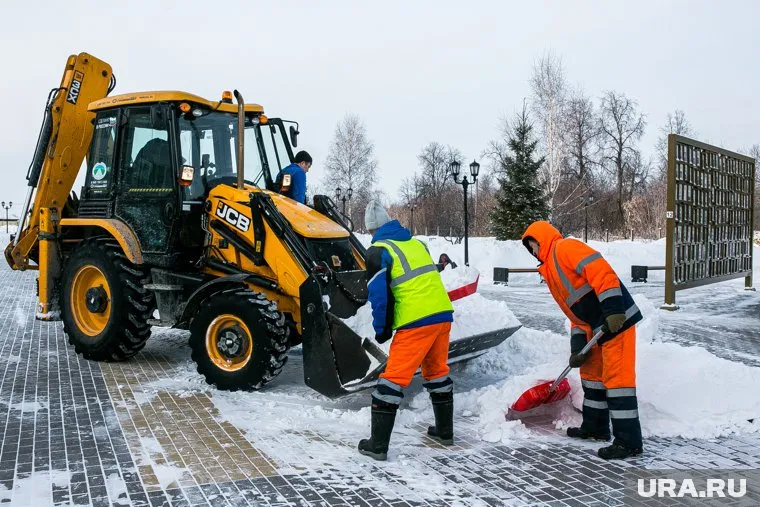 Власти не могут найти работников на уборку центра