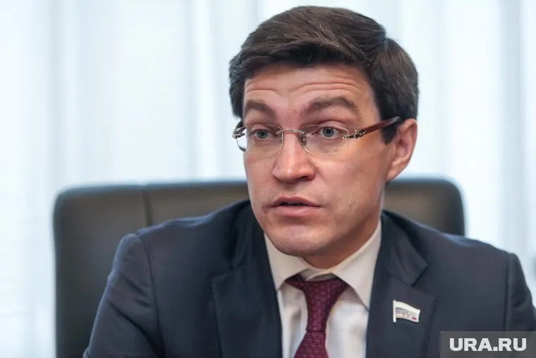 Лидер югорских эсеров Михаил Сердюк провел свою самую скандальную сессию в думе ХМАО