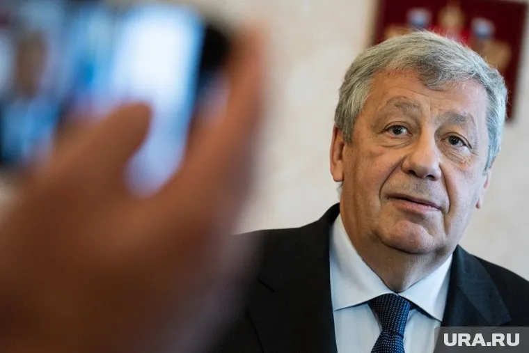 Аркадий Чернецкий претендует на продолжение карьеры в Совфеде, где работает с 2010 года