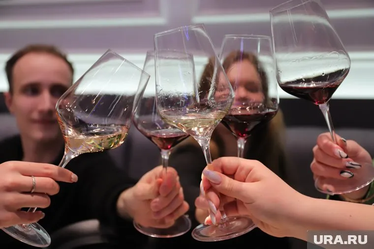 В случае повторных публикаций чиновник предлагает лишение родительских прав