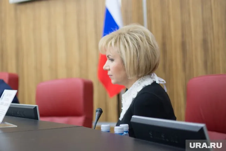 Елена Зленко пытается сохранить пост в Совете Федерации