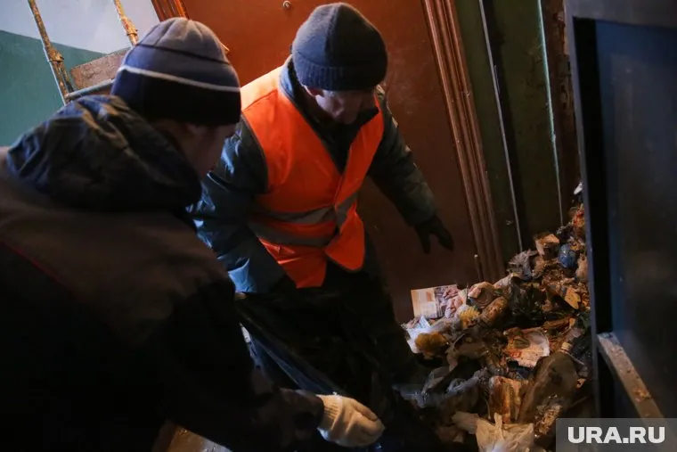 Мужчина уже несколько лет не соблюдает санитарные нормы в квартире