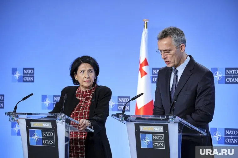 На внеочередном совещании НАТО ожидается выступление Столтенберга