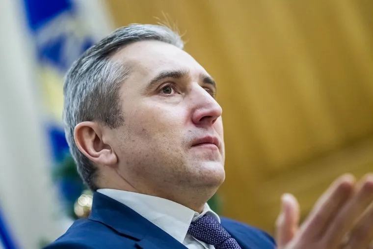 Глава администрации Тюмени Александр Моор. Тюмень, моор александр